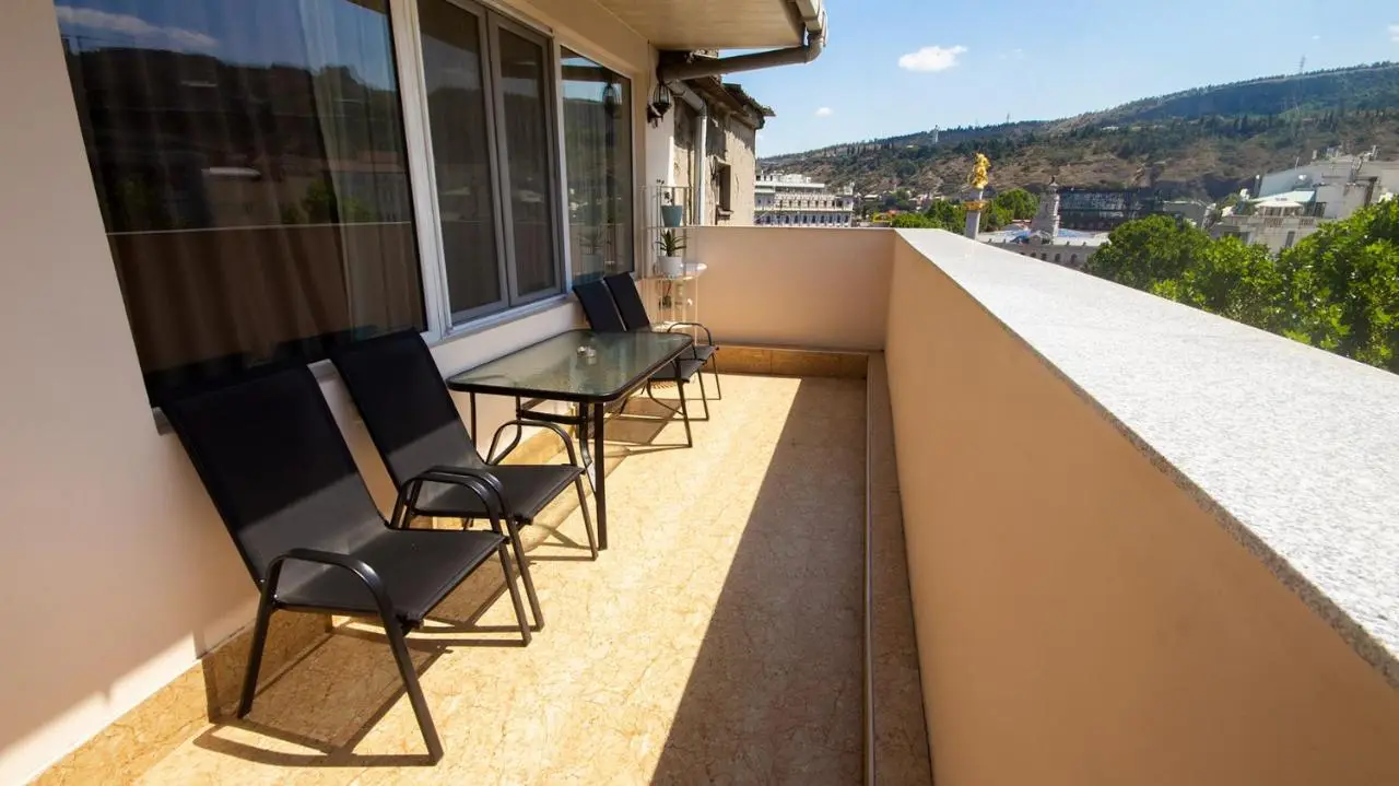 Big Terrace apartment on Liberty Square