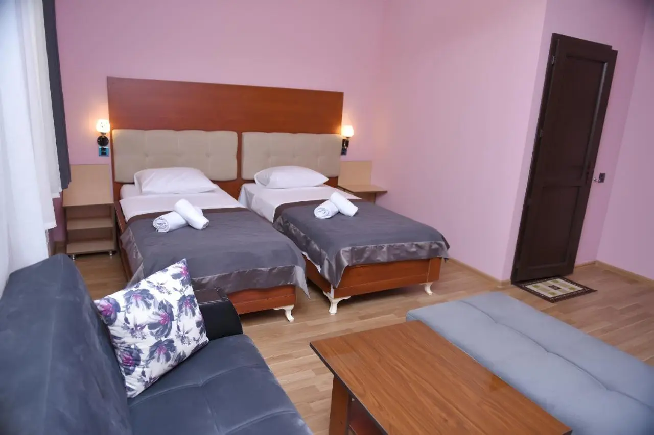 Yaffle Inn Shaki Boutique Hotel