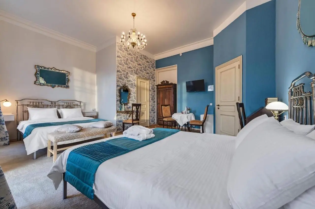 House 52 Boutique Hotel