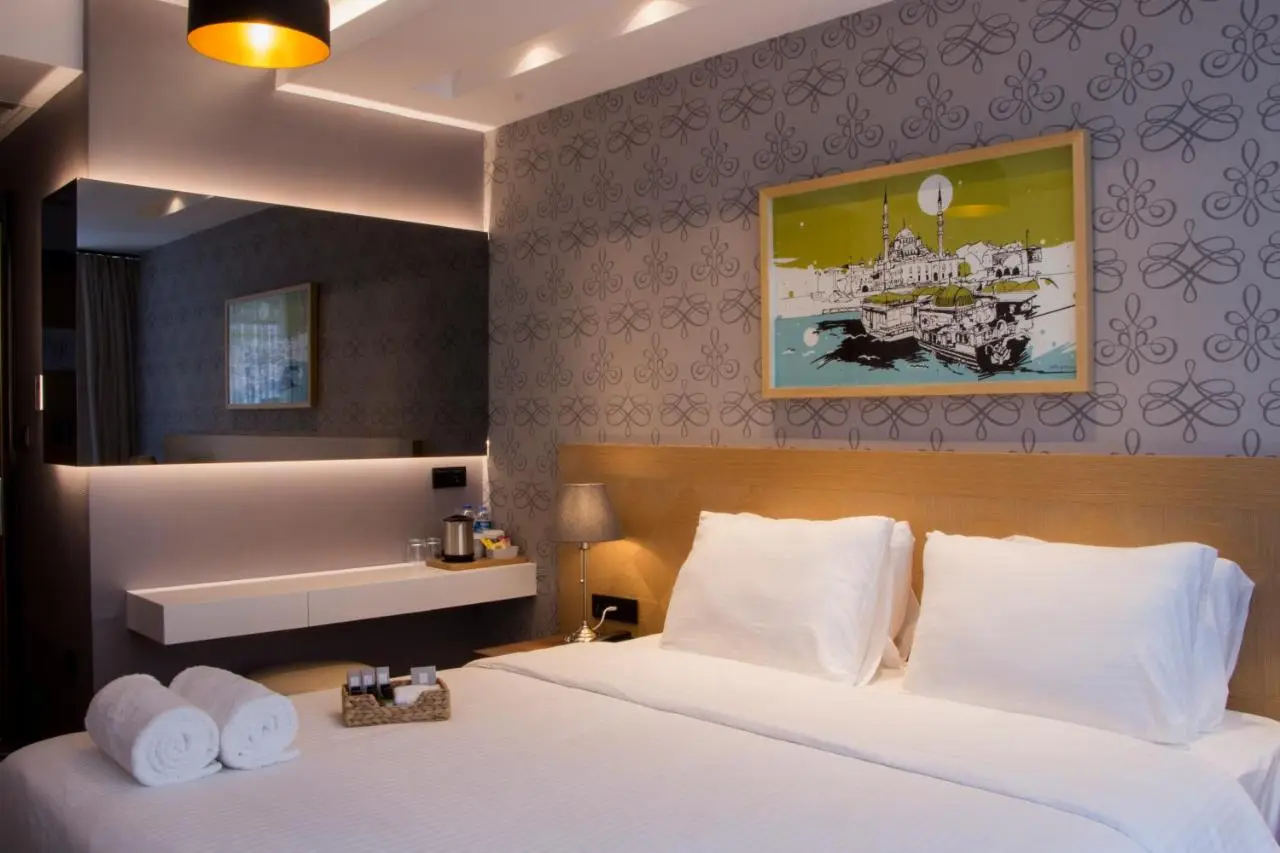 Four-G Hotel
