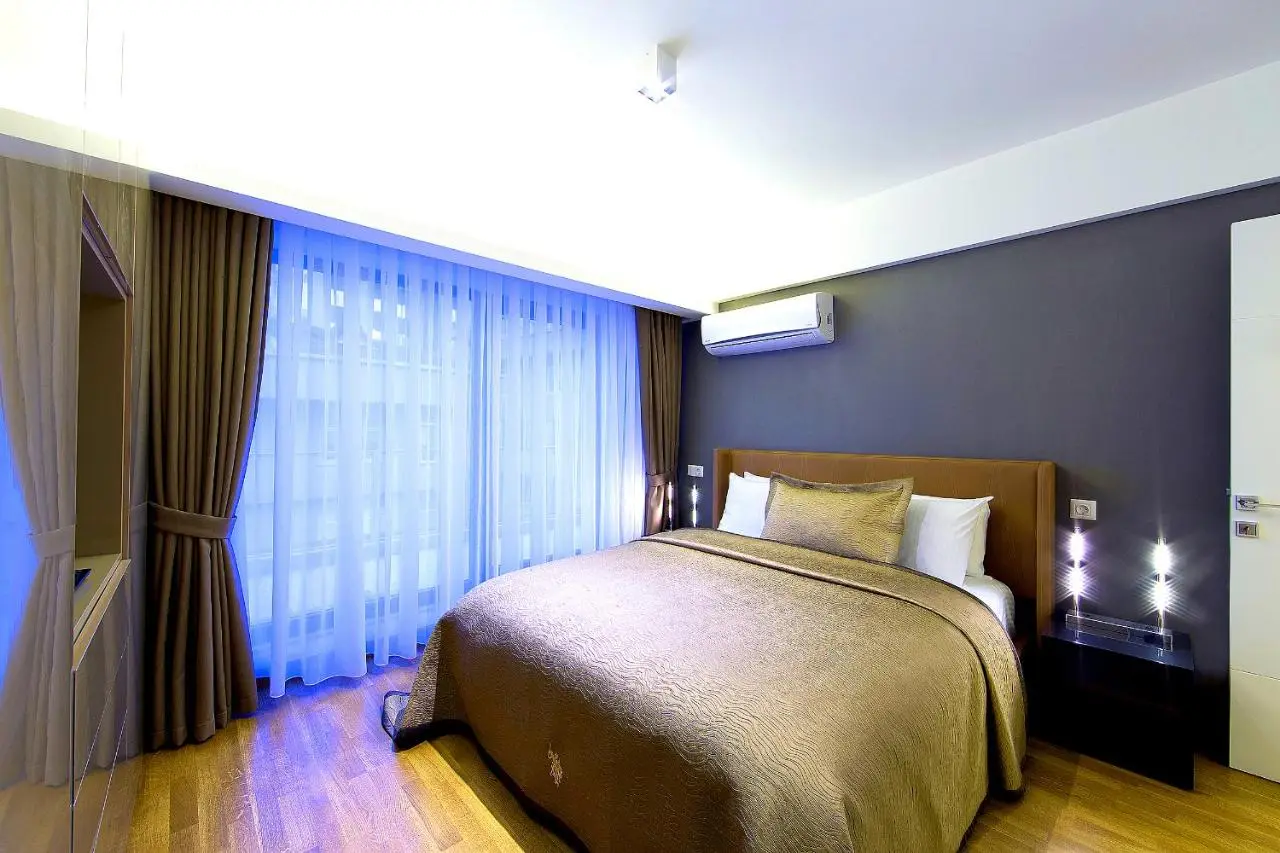 The Place Suit & Apartments