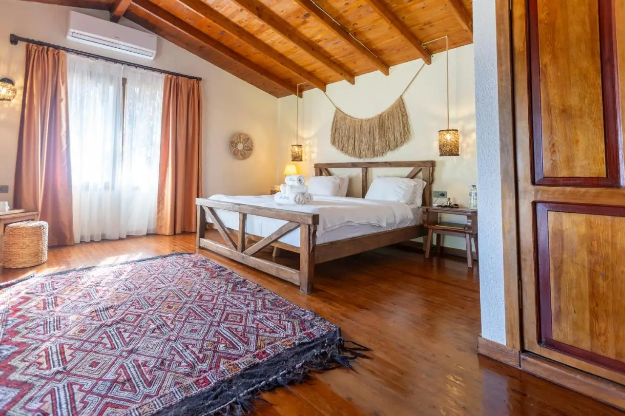 La Boheme Kabak Adults Only