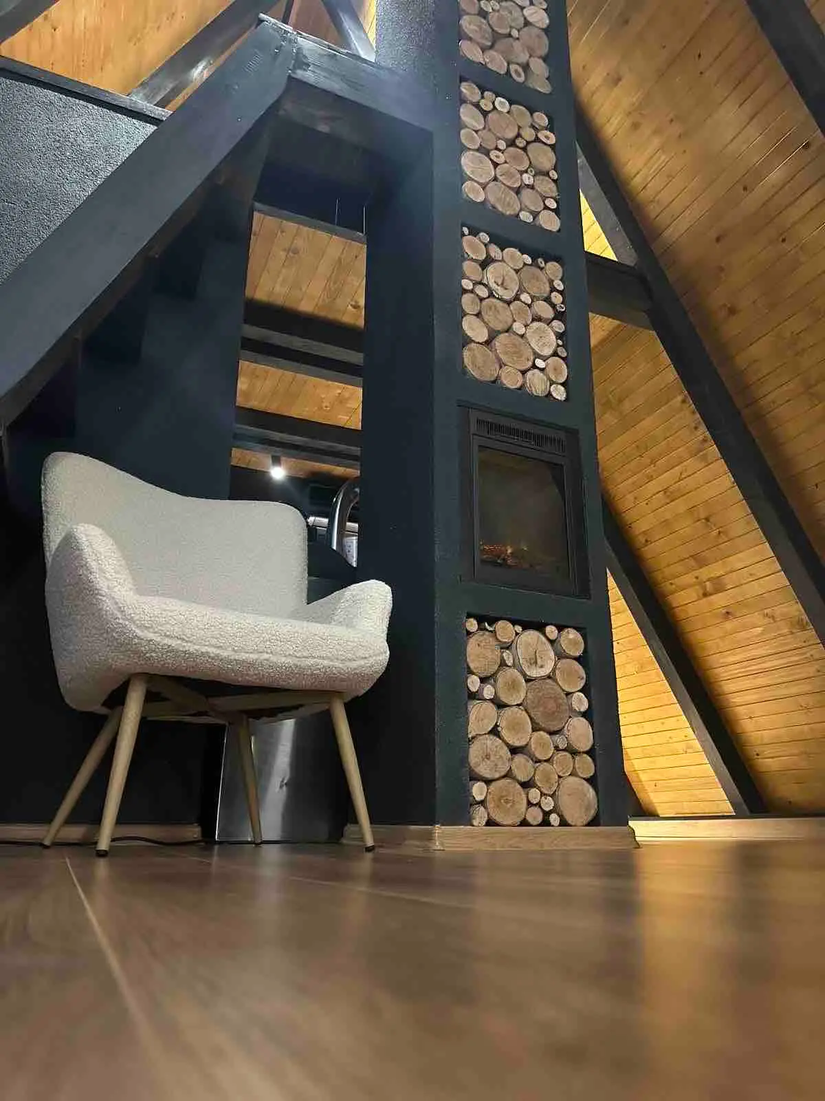 5 min from Sarajevo, Loon Moon Mountain Chalet