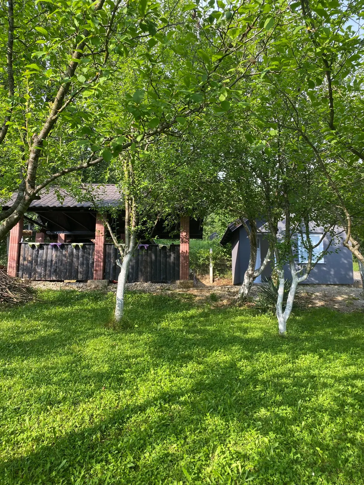 Villa La Familia, exclusive