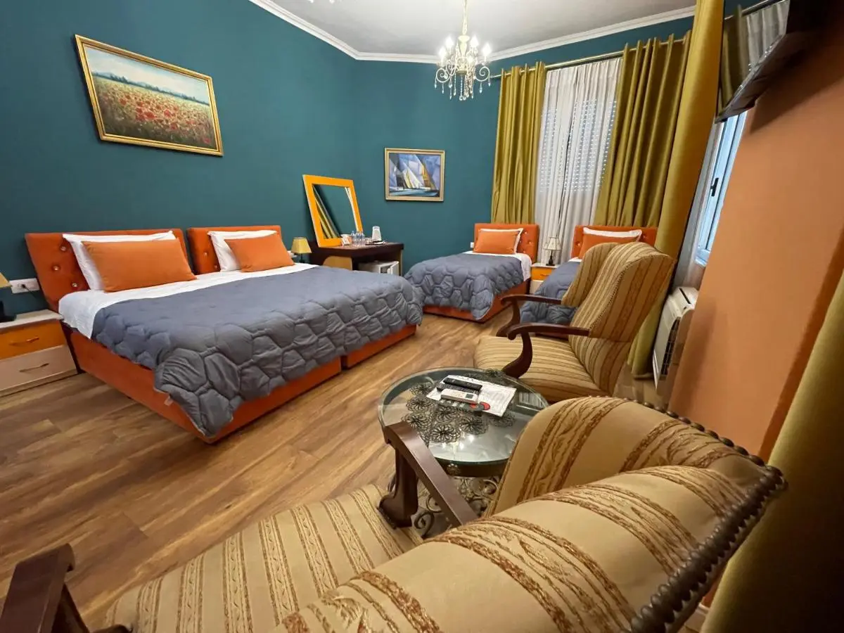 HOTEL VILA 15 - CENTER