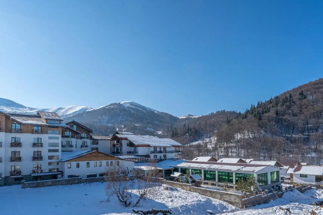 Snow Pine Suite - 4 Star Resort
