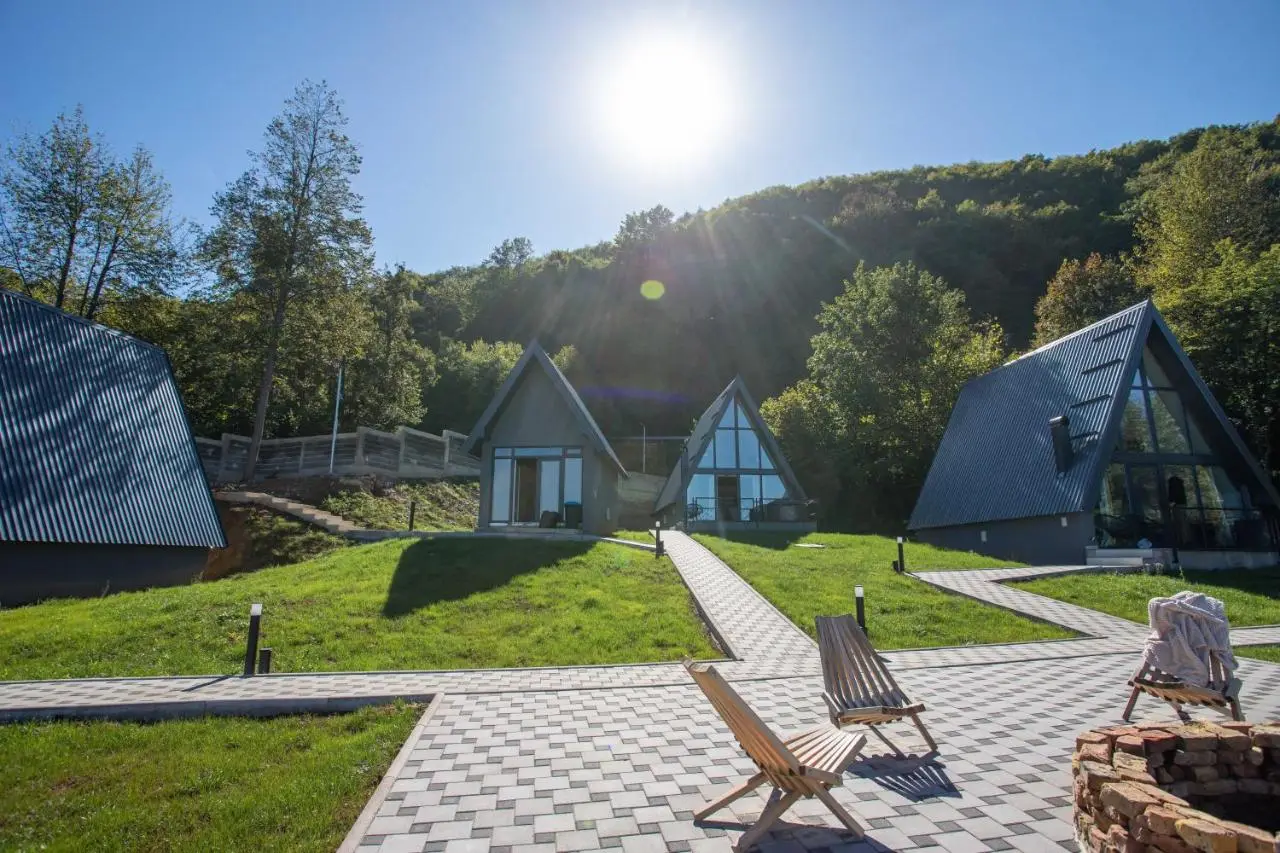 Klek 77 Luxury Chalets near Jahorina