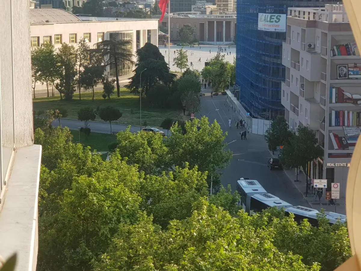 Tirana Center Apartment 12