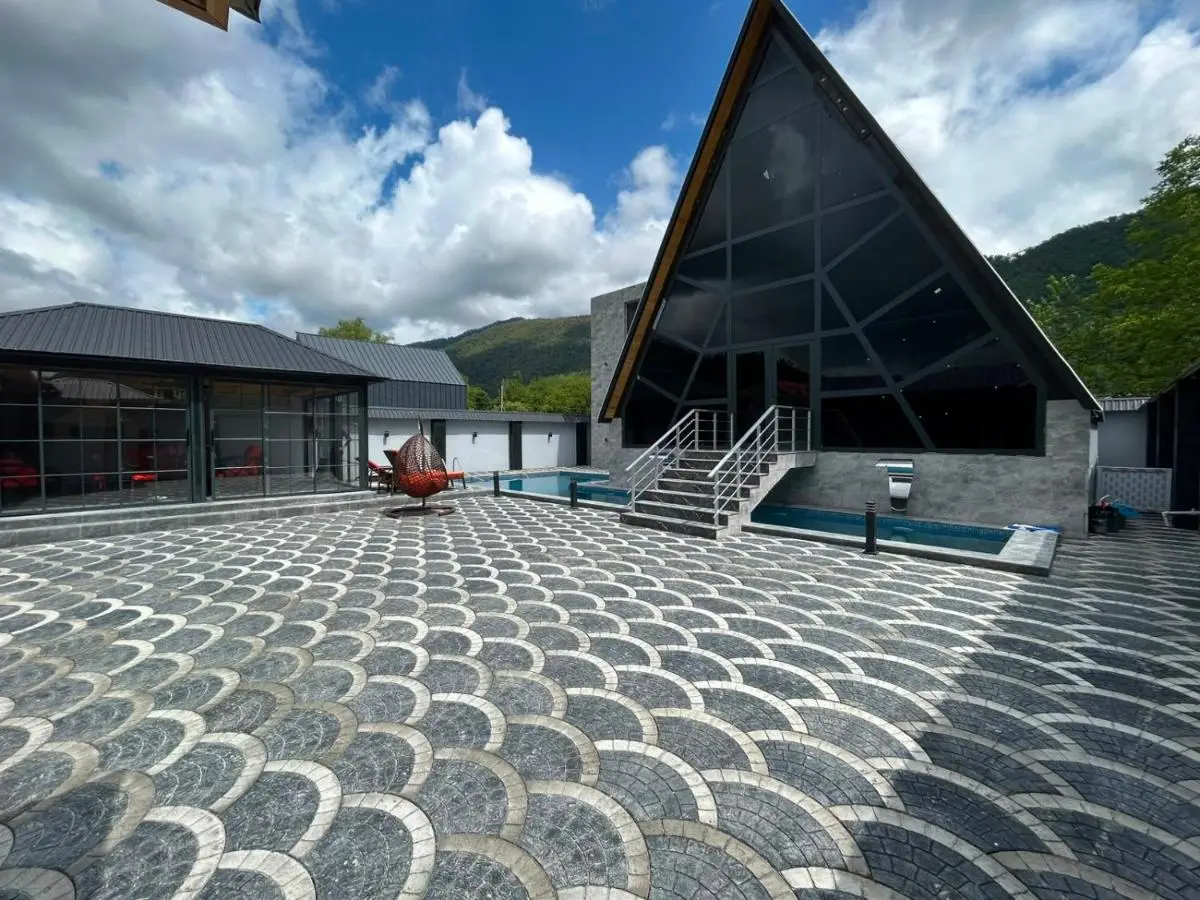Roman's Spa & Villas
