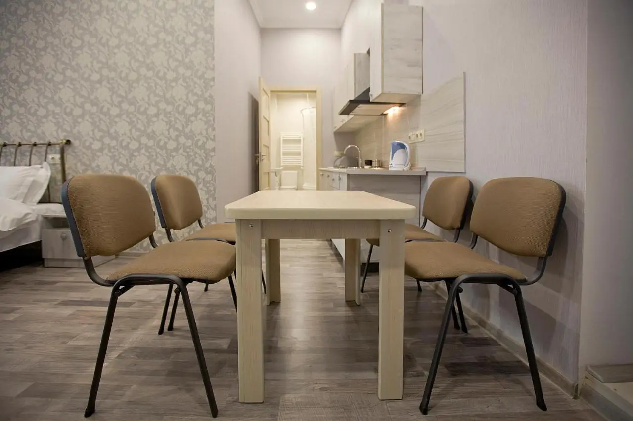 Metekhi Corner Apartments