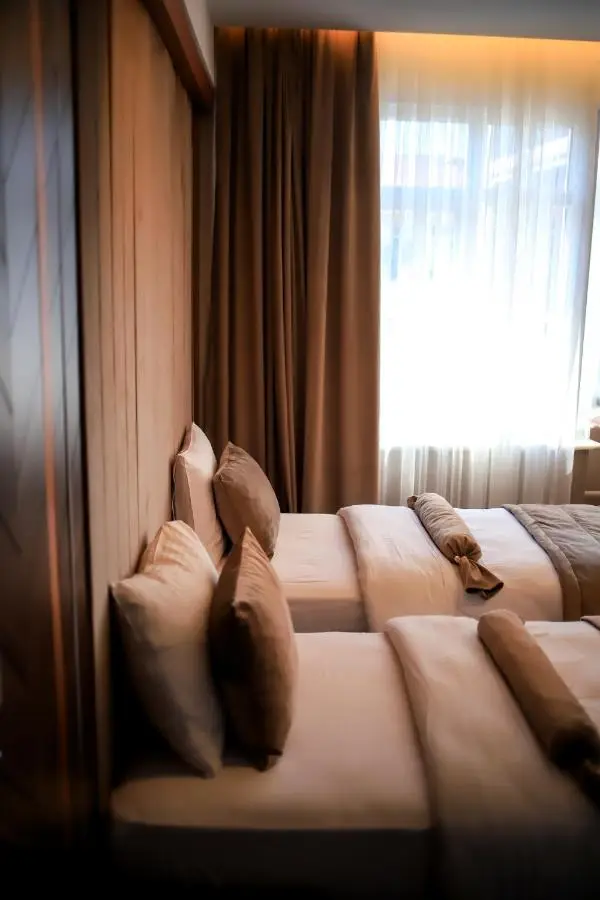 THE PARK HOTEL