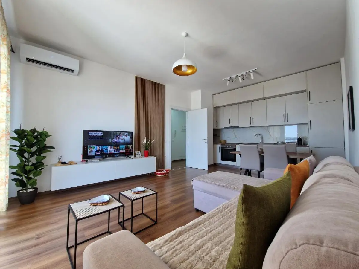 Red & White Palace Apartment