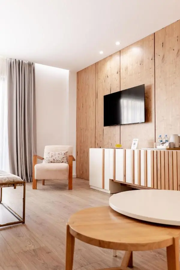 Glow Boutique Hotel & Suites