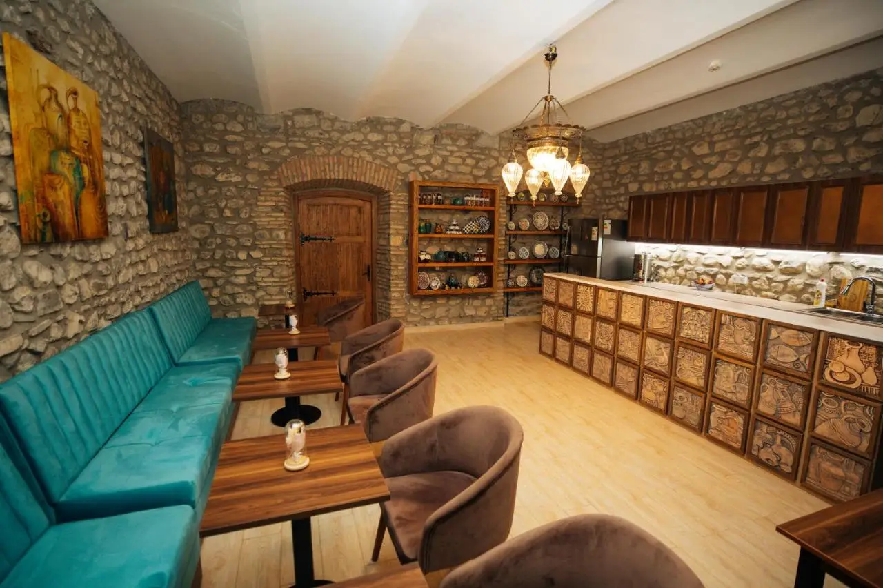 Art Hotel by ABAD Guest