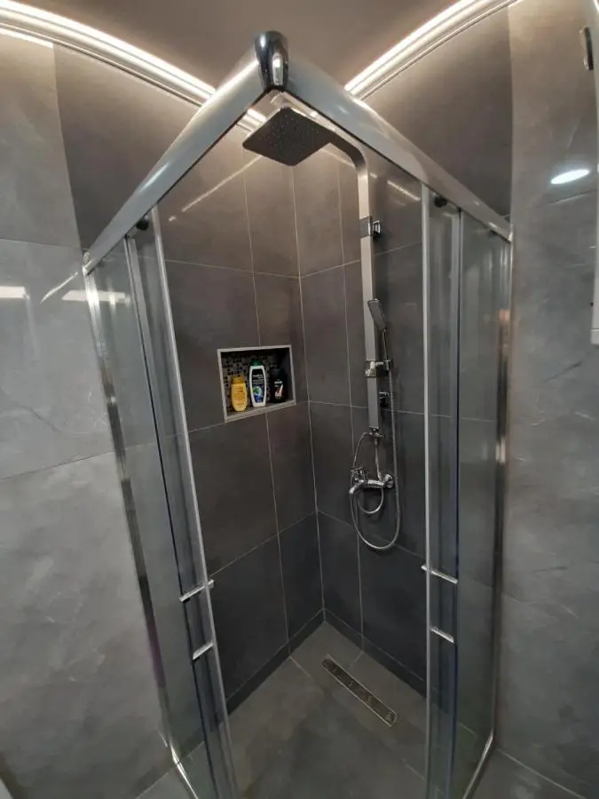 Great Apartment Adi