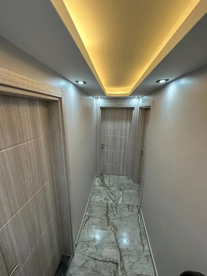 Tree Rose Suite