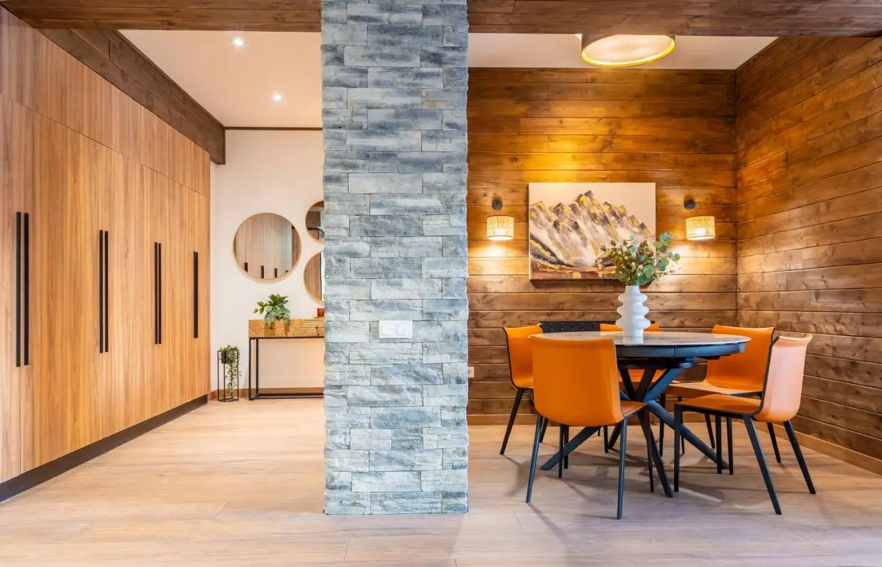 NEO Skyview Suites