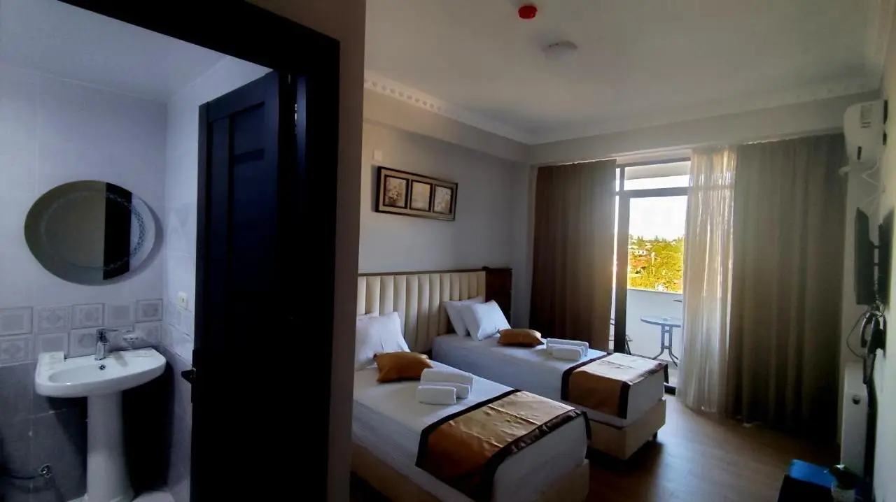 Hotel Red Tower