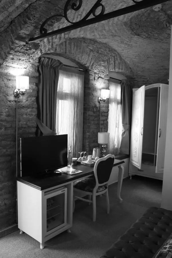 Collage Pera Hotel