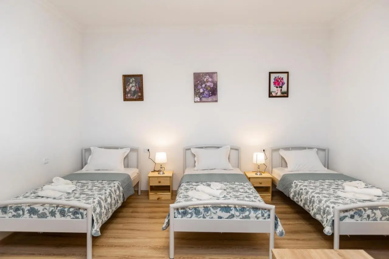 Guest House Nana