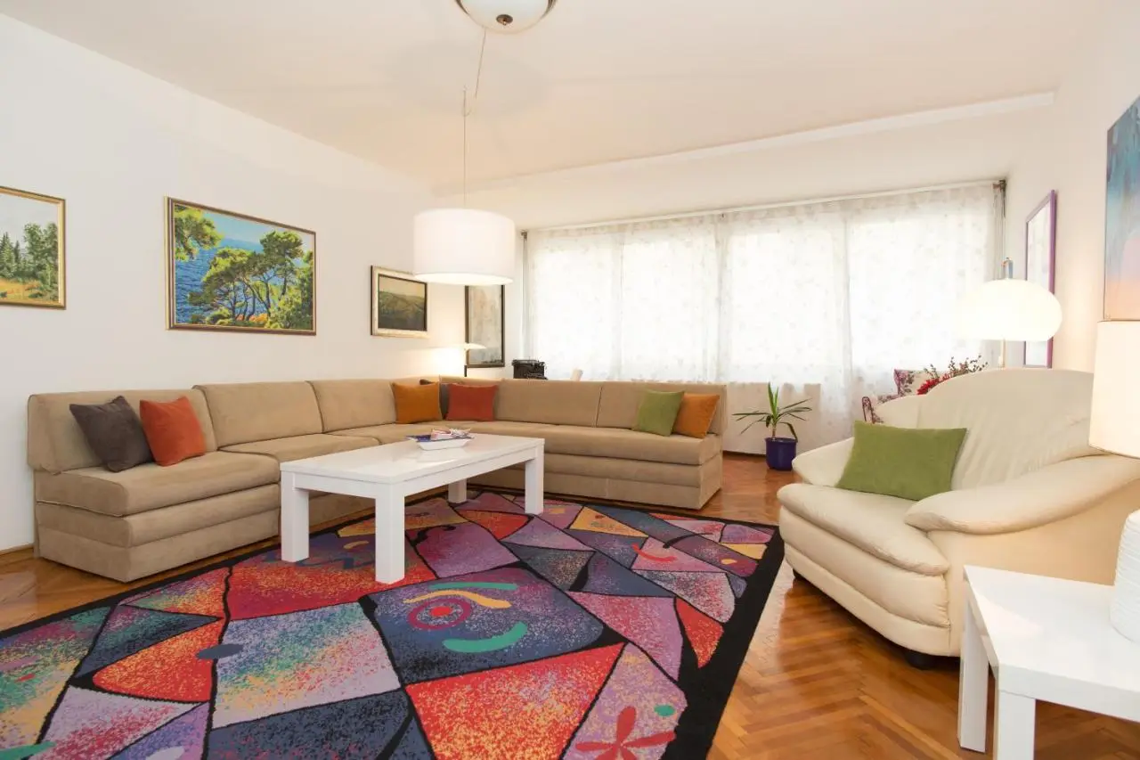Apartment Gloria