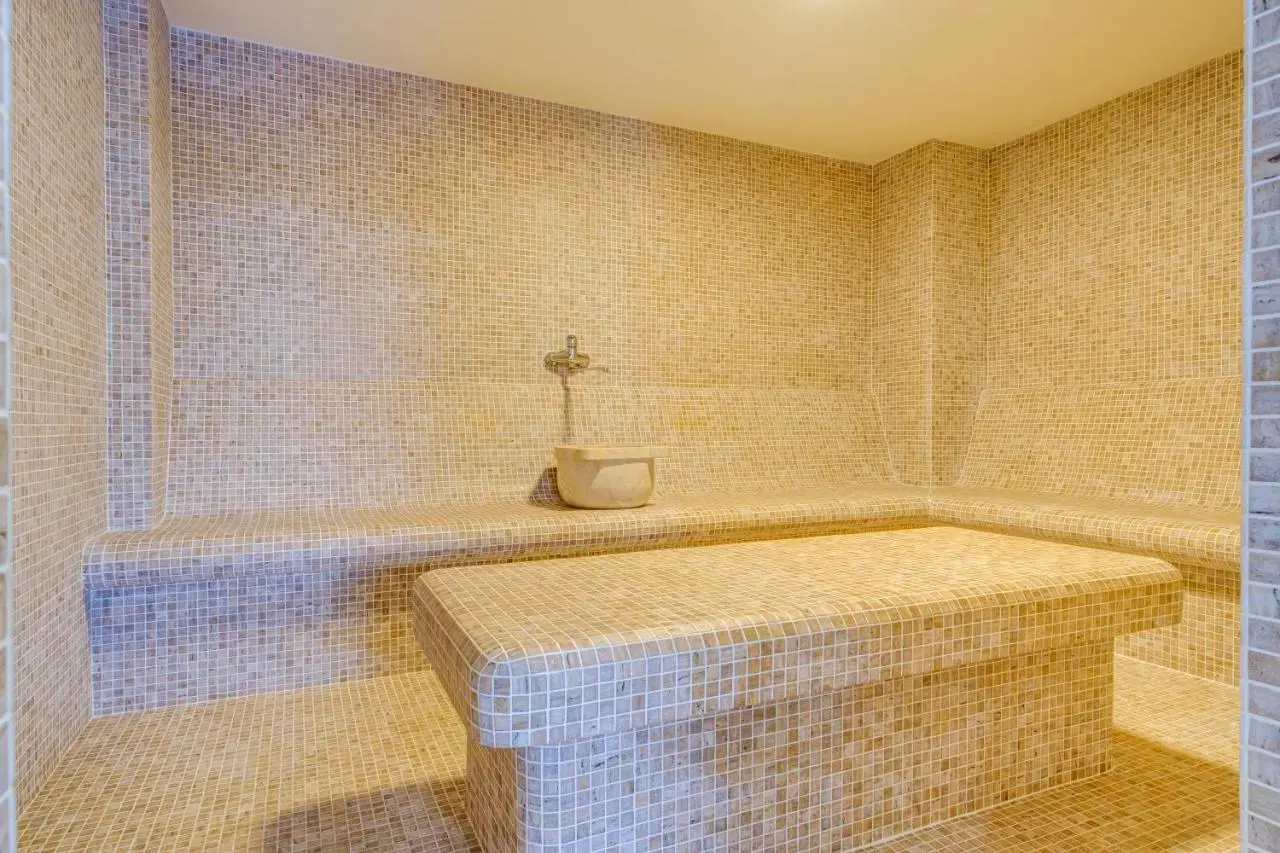 Greenwood Hotel Restaurant & Spa