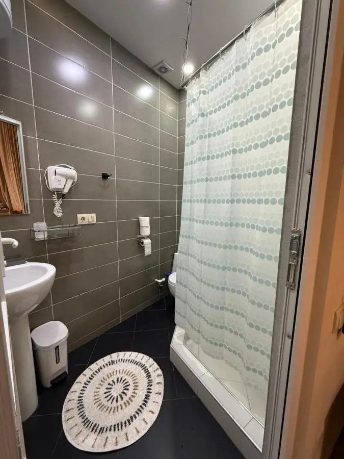 Firuzi Apartment TBS