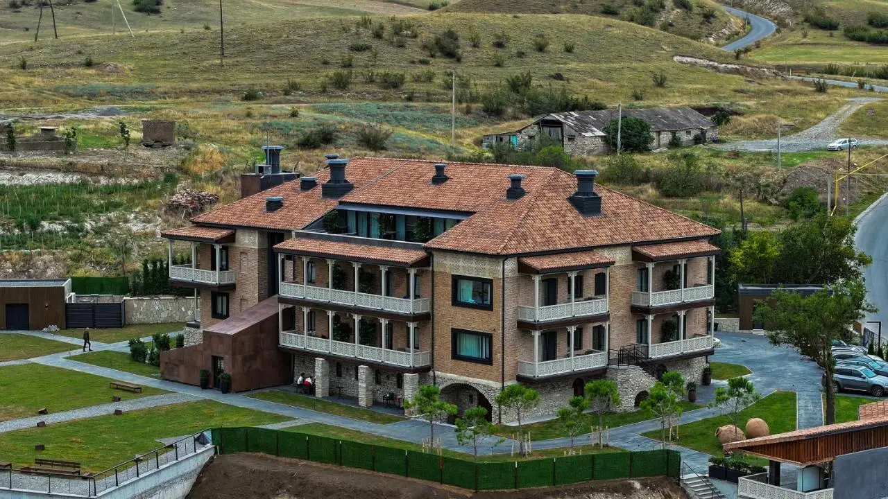 Chateau Mephis Kalaki
