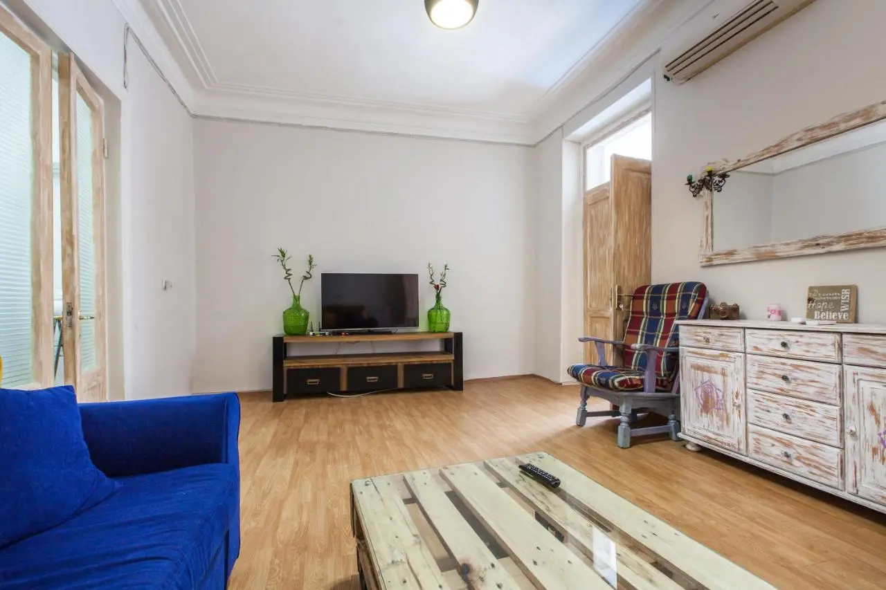 Sweet Home at Rustaveli Avenue