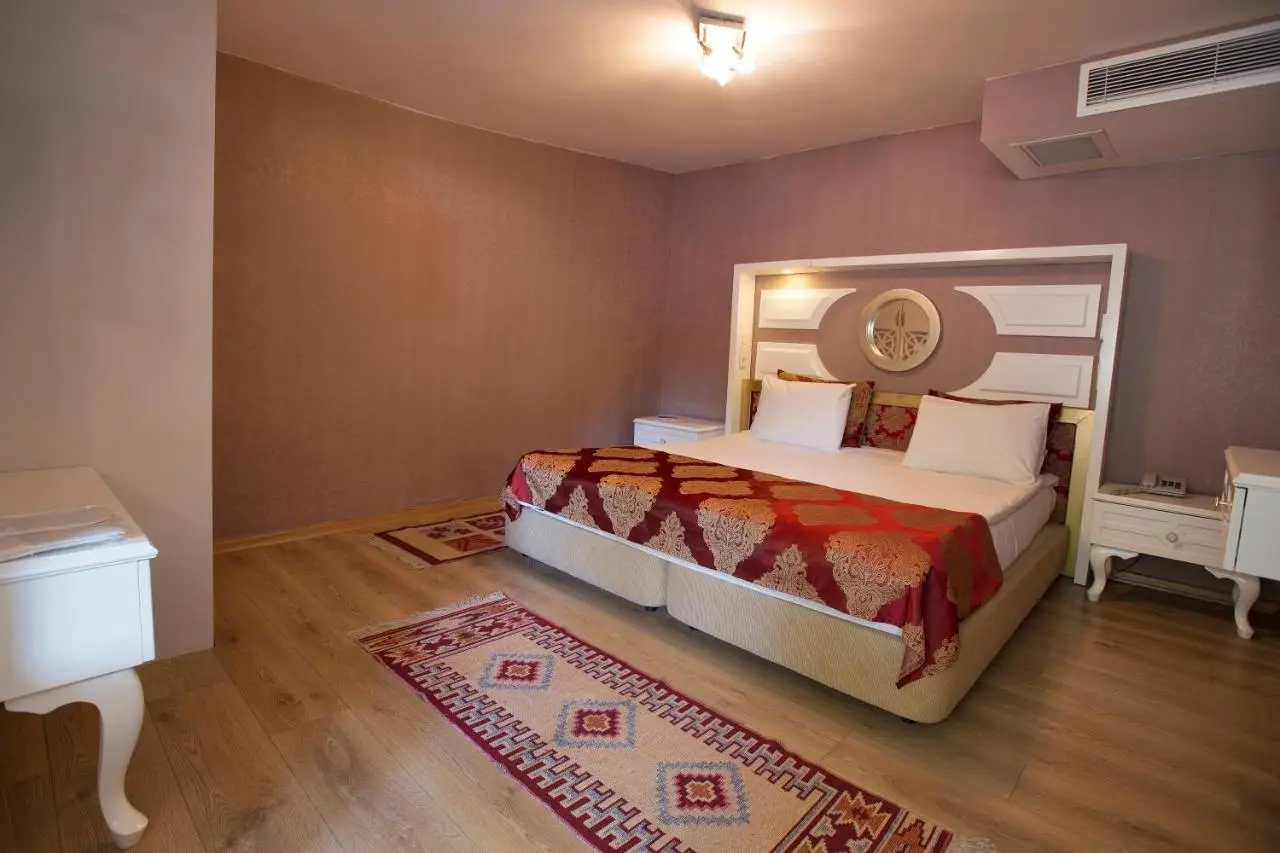 Hotel Queens Land