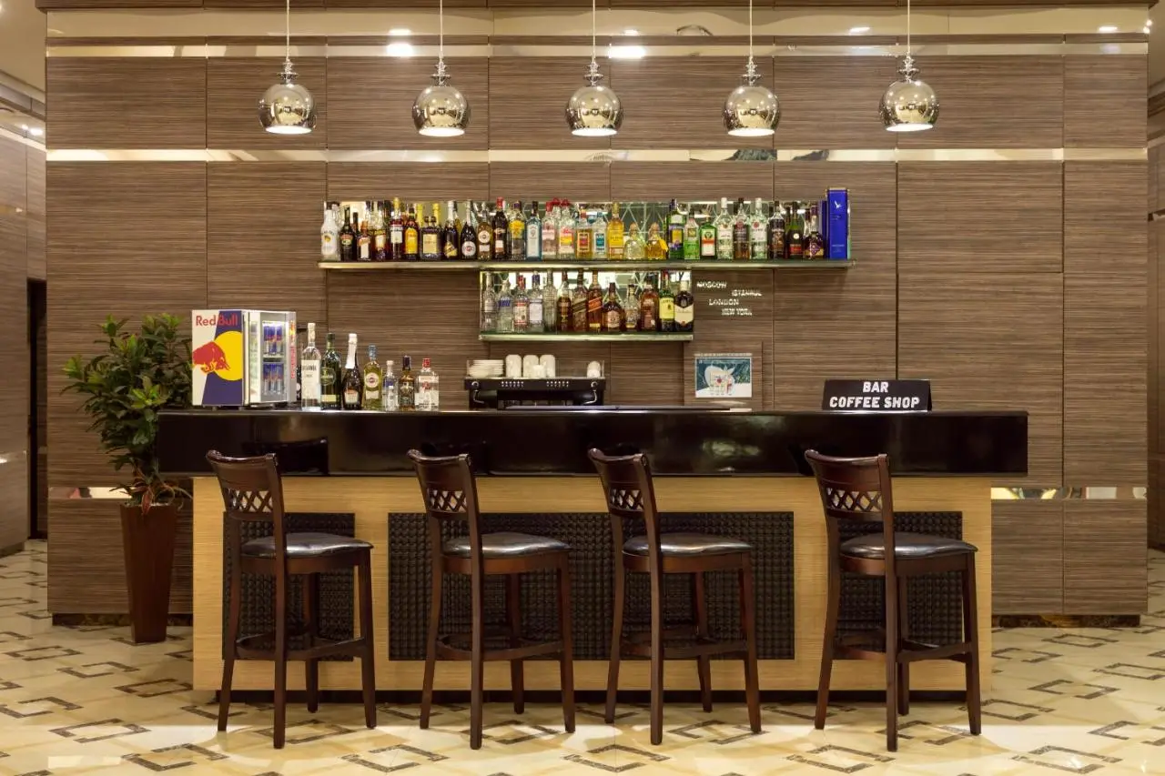 West Shine Hotel