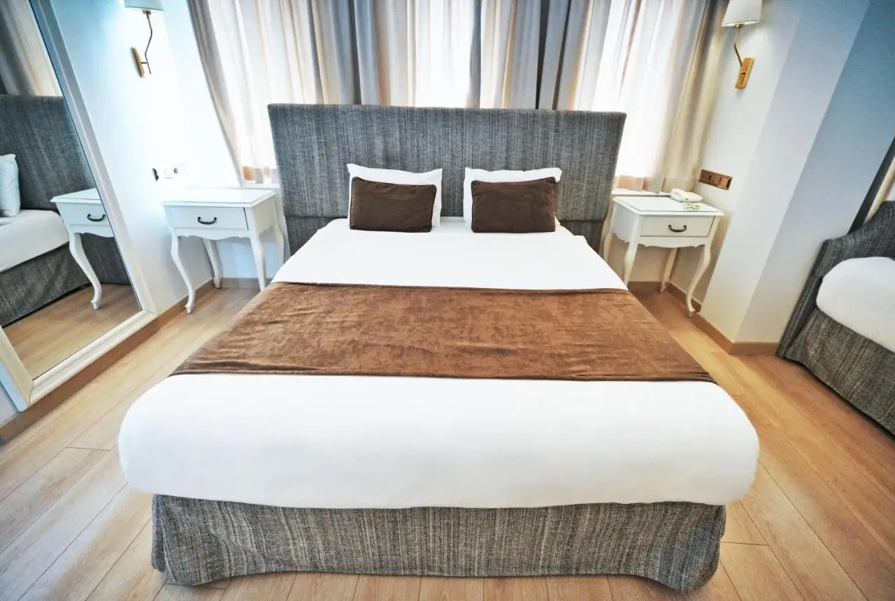 Taximtown Hotel