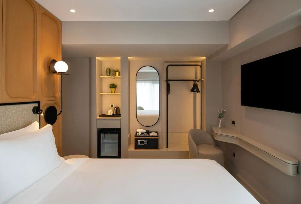Lunet Old City Hotel