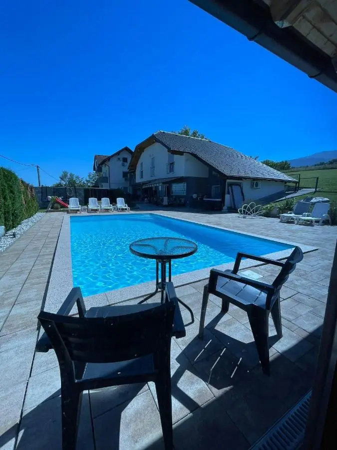 Villa De Luxe
