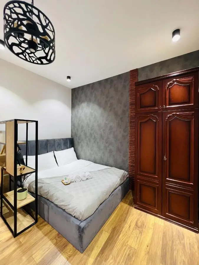 Room 42