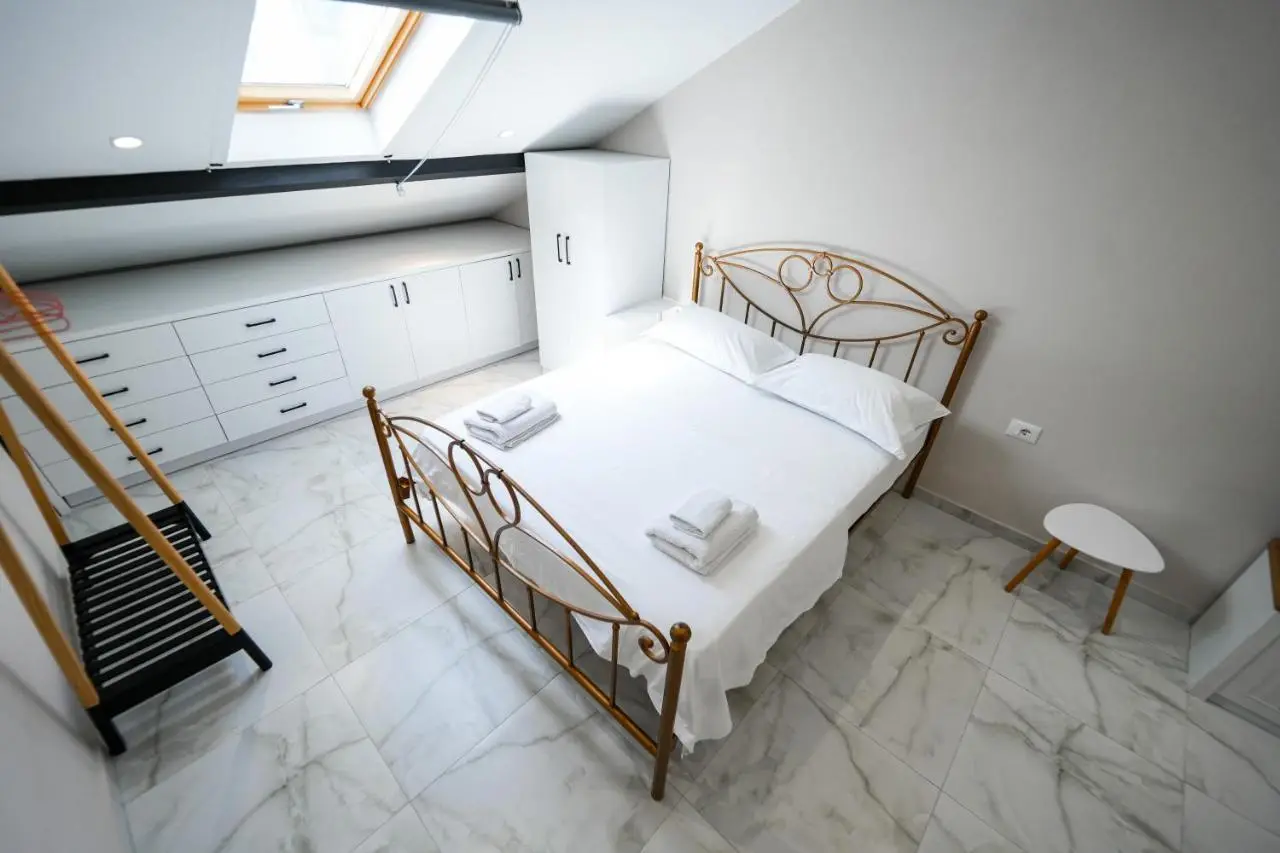 City Center Hideout - Studio Apartment