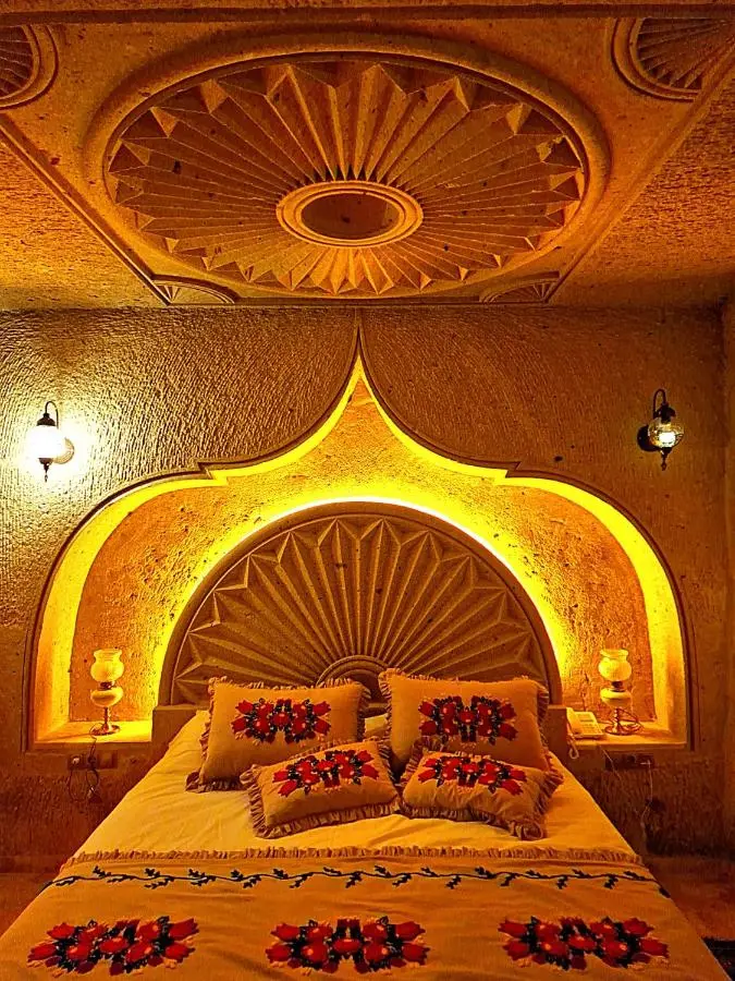 Serenus Cave Suites