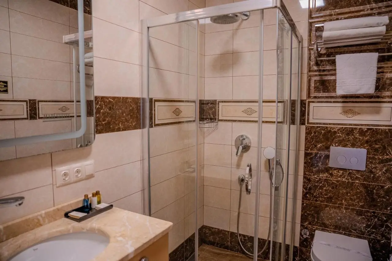 Mari Suites Hotel
