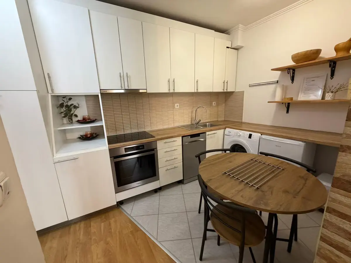 Lavanda Apartment-15 min walk to the Old Bridge
