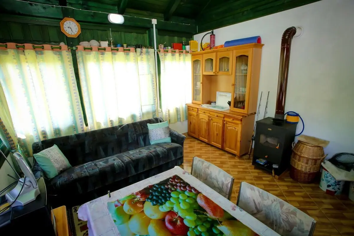 Weekend house Lohovo Noor na Uni