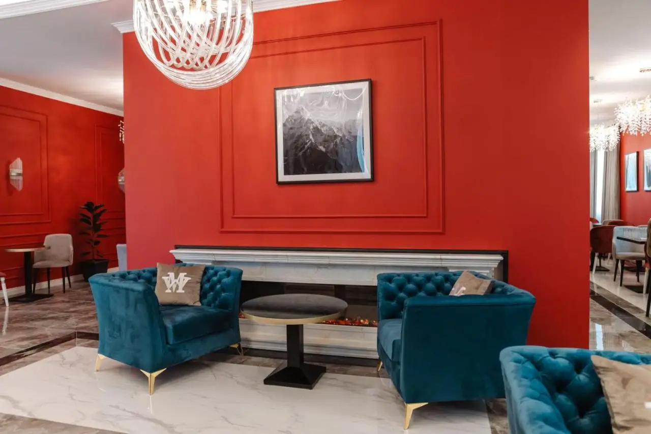 Mount Way Hotel
