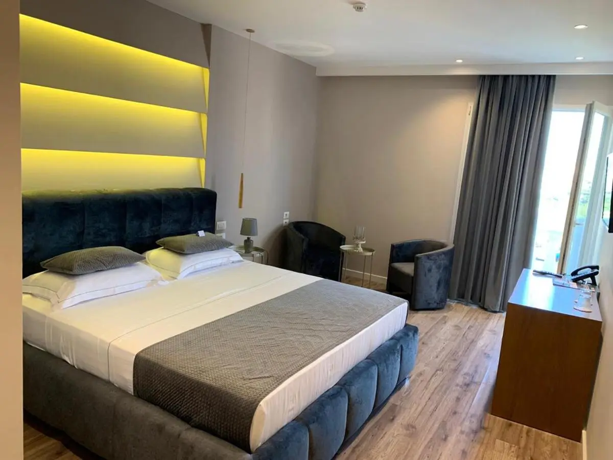 Light Hotel