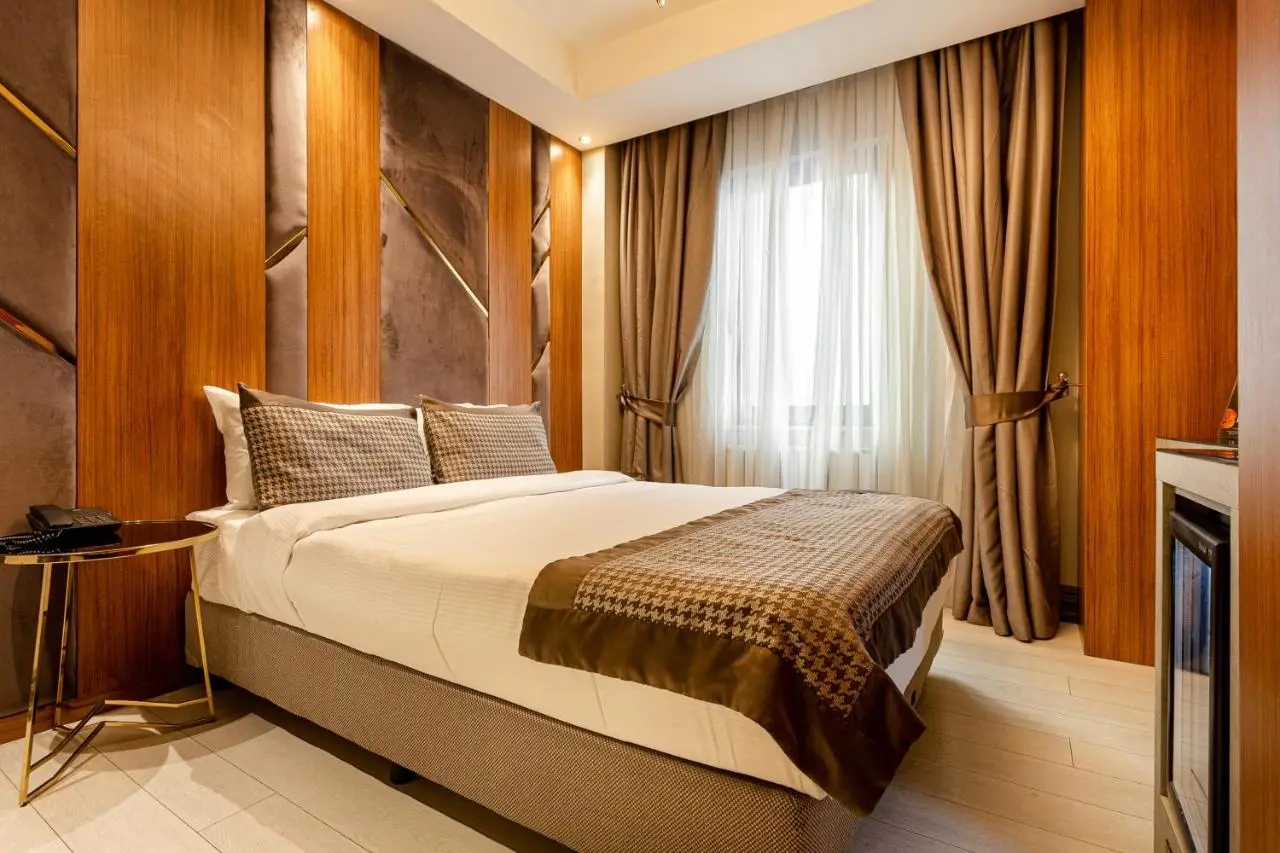 Santra Hotel