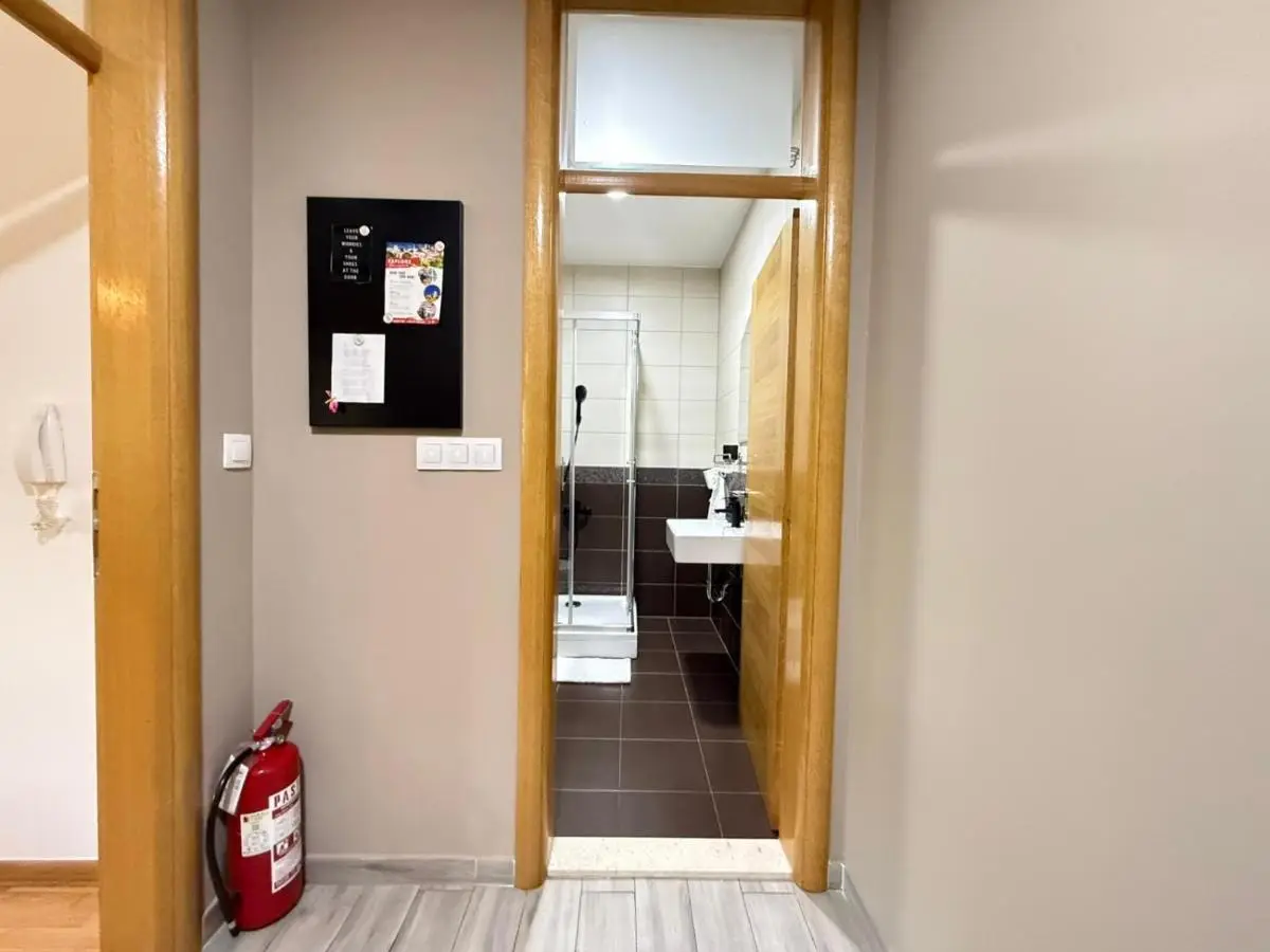 Merak - Two bedroom apartment- Free parking