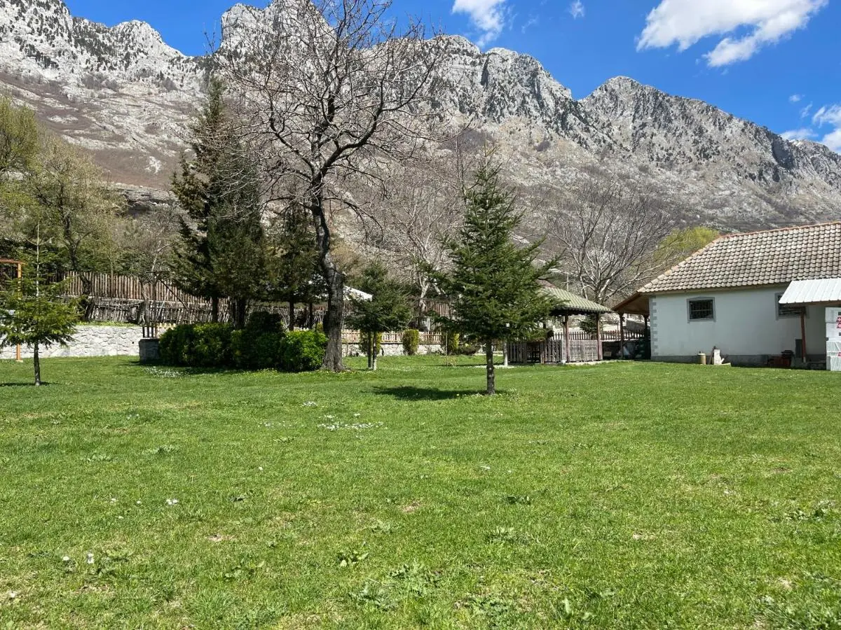 Paja Guesthouse - Camping