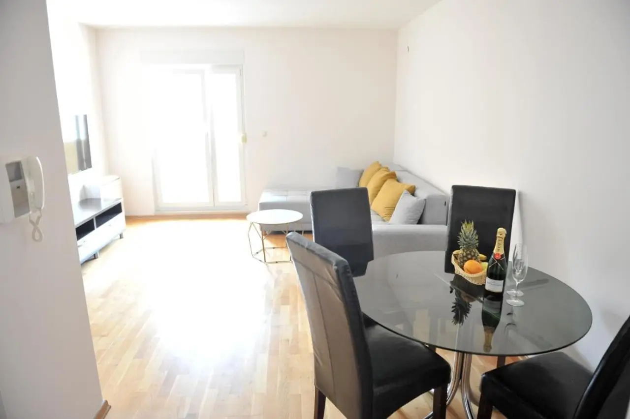 TORO Orca apartments