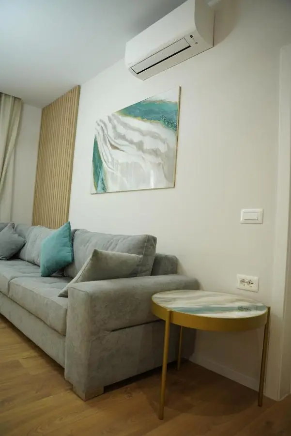 Feel Home Apartment