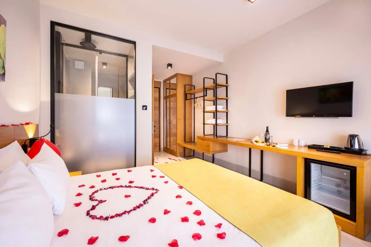 Lei Hotel