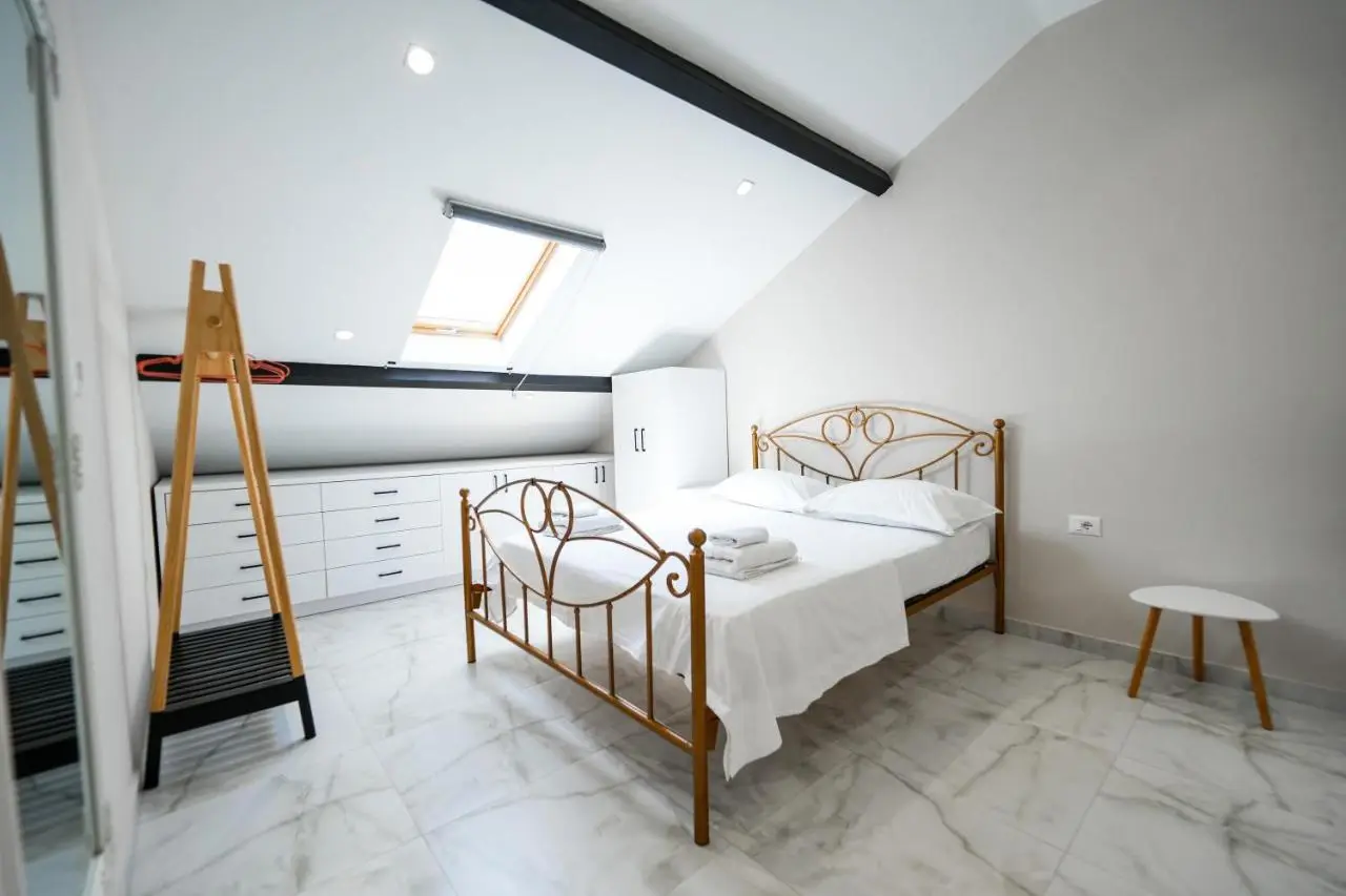 City Center Hideout - Studio Apartment