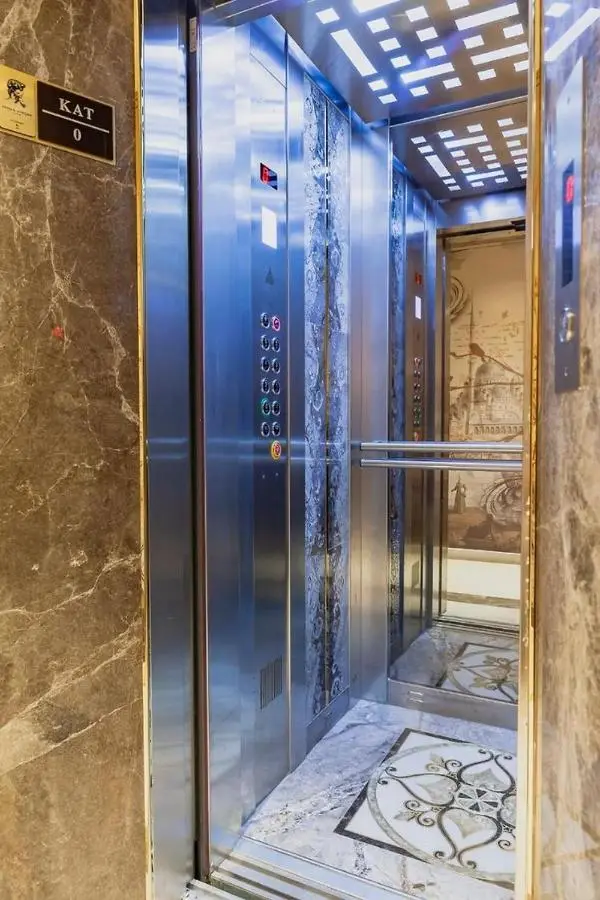 Lord Morgan & Exclusive Design Residence Cihangir